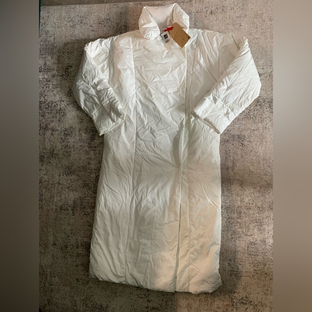 The Gap Primaloft Pure Coat Size Small White Water Resistant Quilted Long